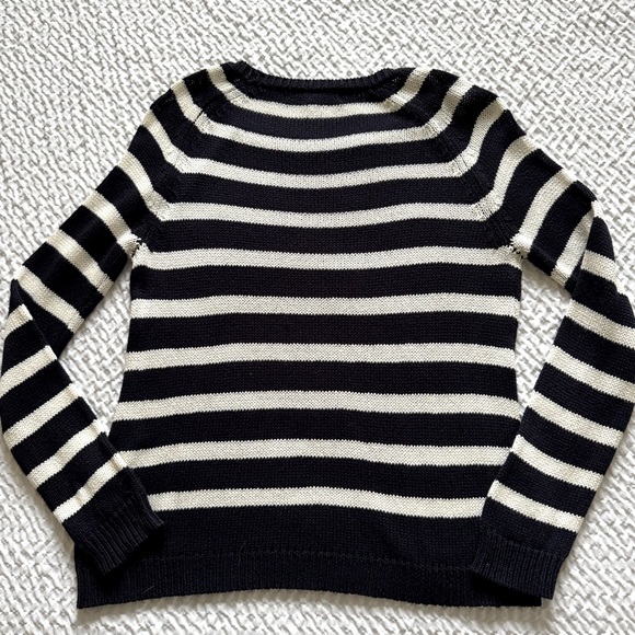 Cupcakes and Cashmere Striped Black & White Sweater, Zipper Accents, Size Small - Picture 6 of 10
